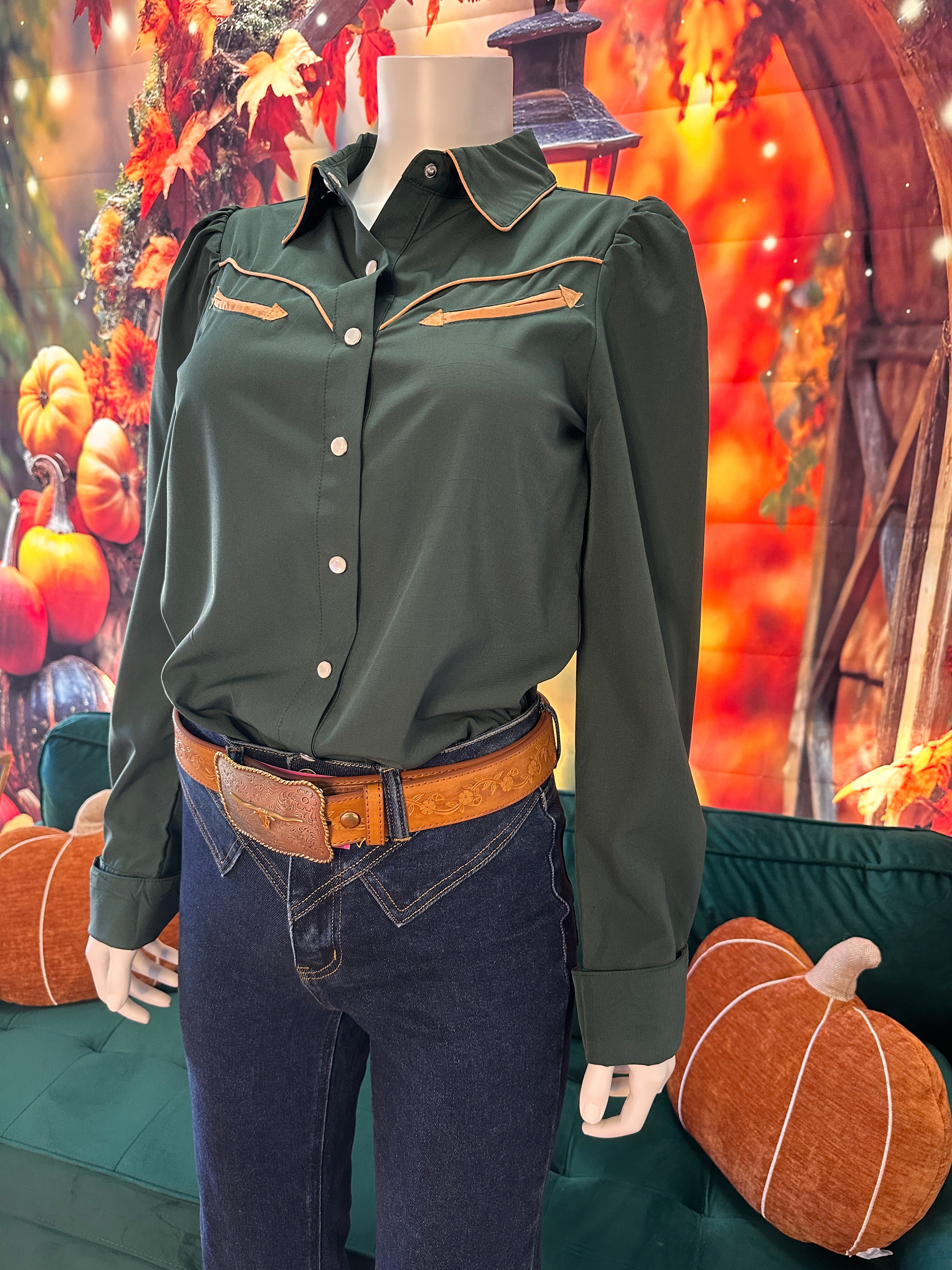 Forest green pearl snap long sleeve top