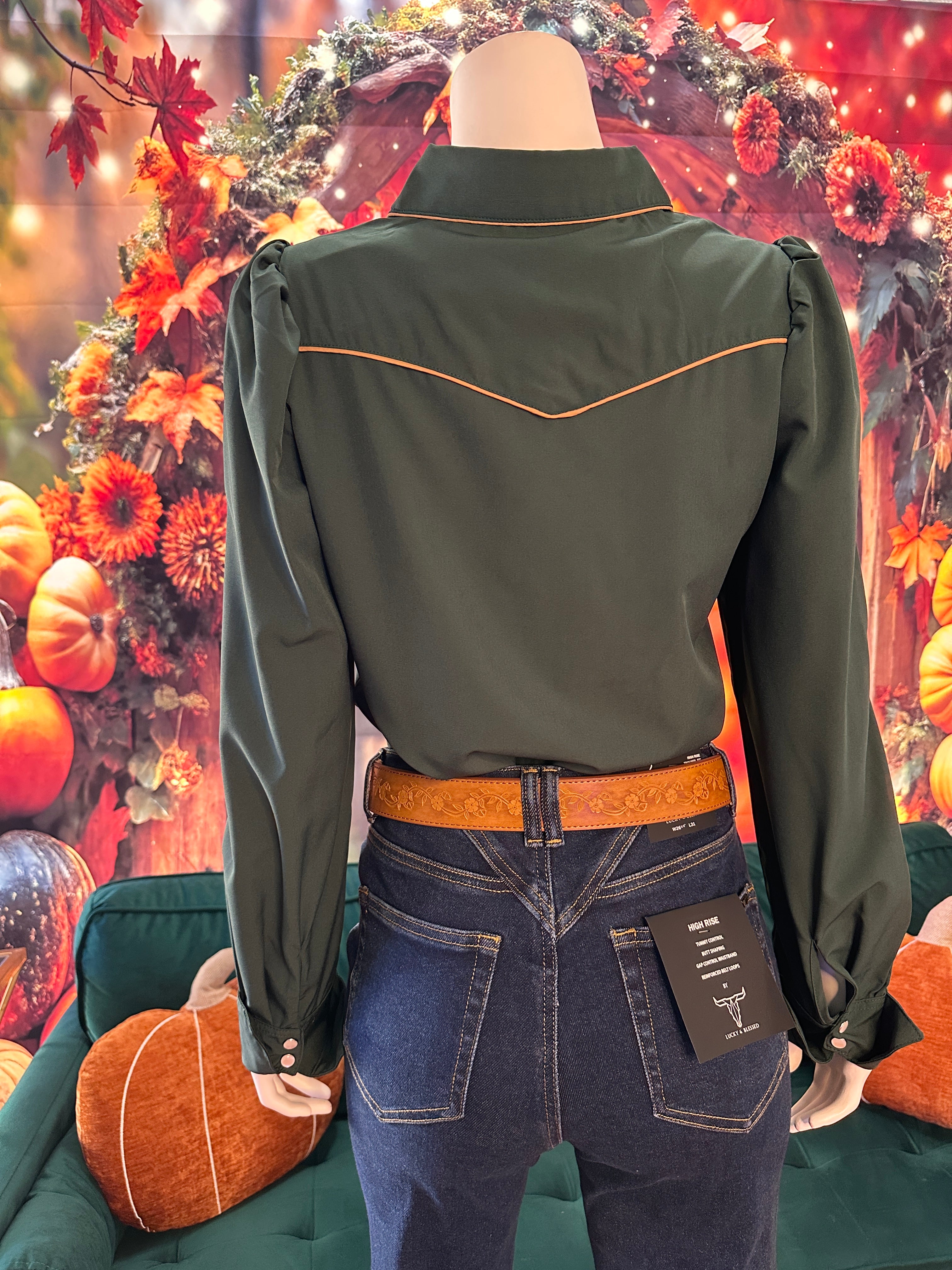 Forest green pearl snap long sleeve top