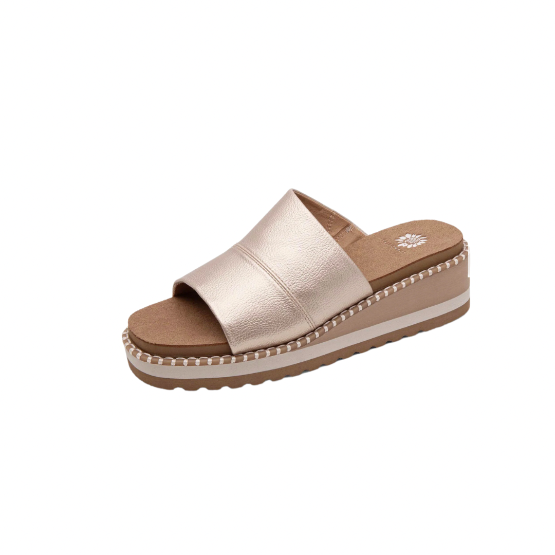 Light gold Ayama wedge sandals